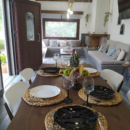 Aithonas Country house