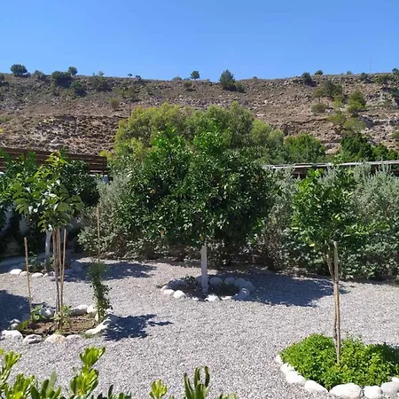 Aithonas Country house *
