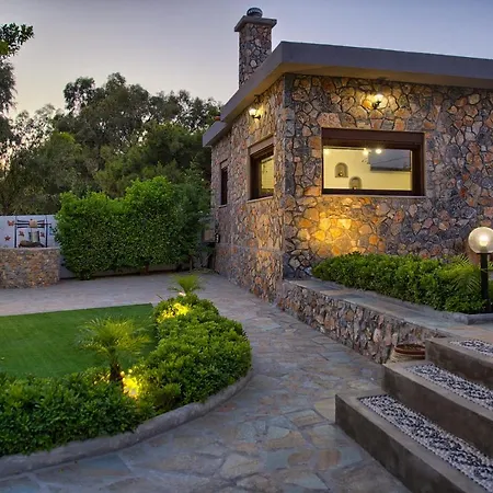 Aithonas Country house *