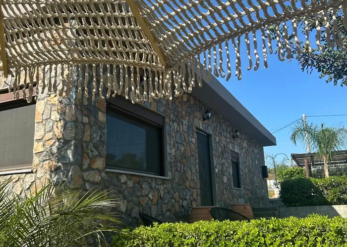 Aithonas Landhuis Archangelos (Rhodes)